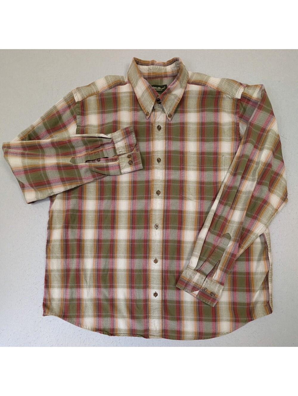 Eddie Bauer Shirt Men’s XL Green Plaid Relaxed Fit Cotton Outdoor Button Down